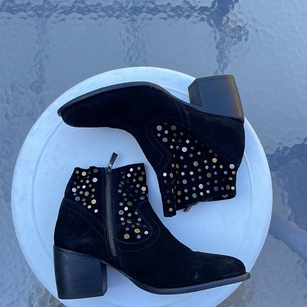 NWOT Anthropologie SEY Black Suede Boots With Metal Studs, Sz 8, Retail $250